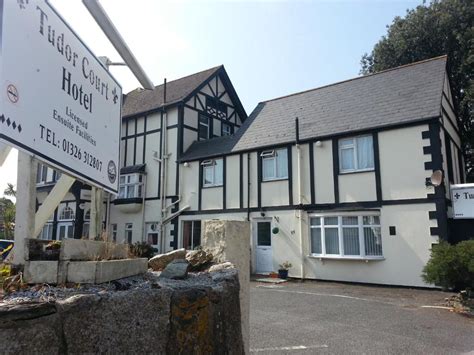 tudor court guest house falmouth.